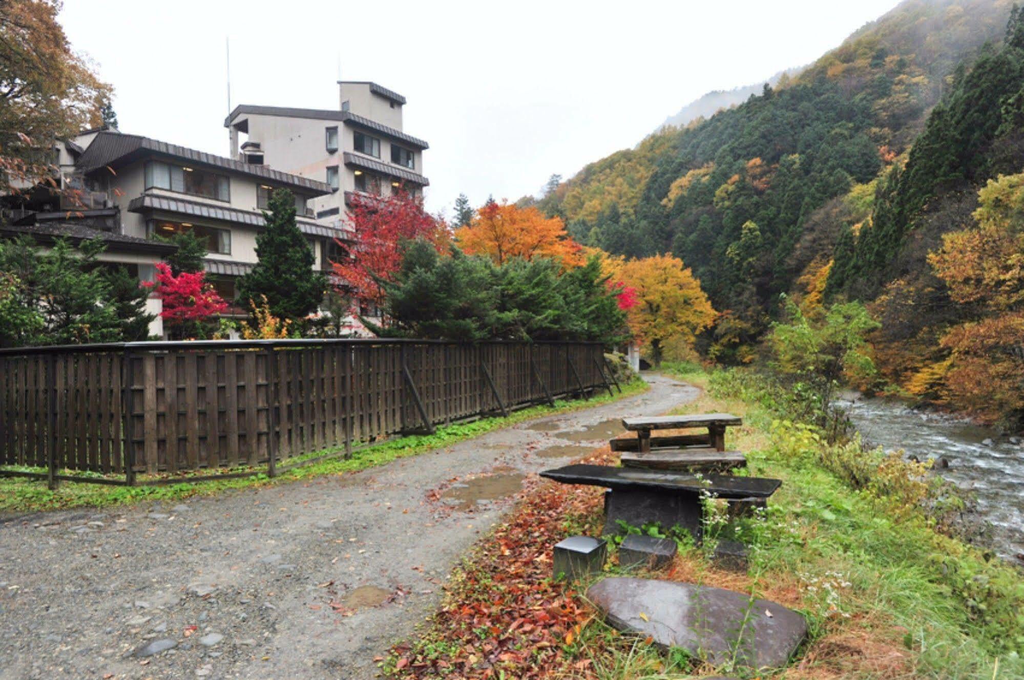 Minakamisansou Hotel Buitenkant foto