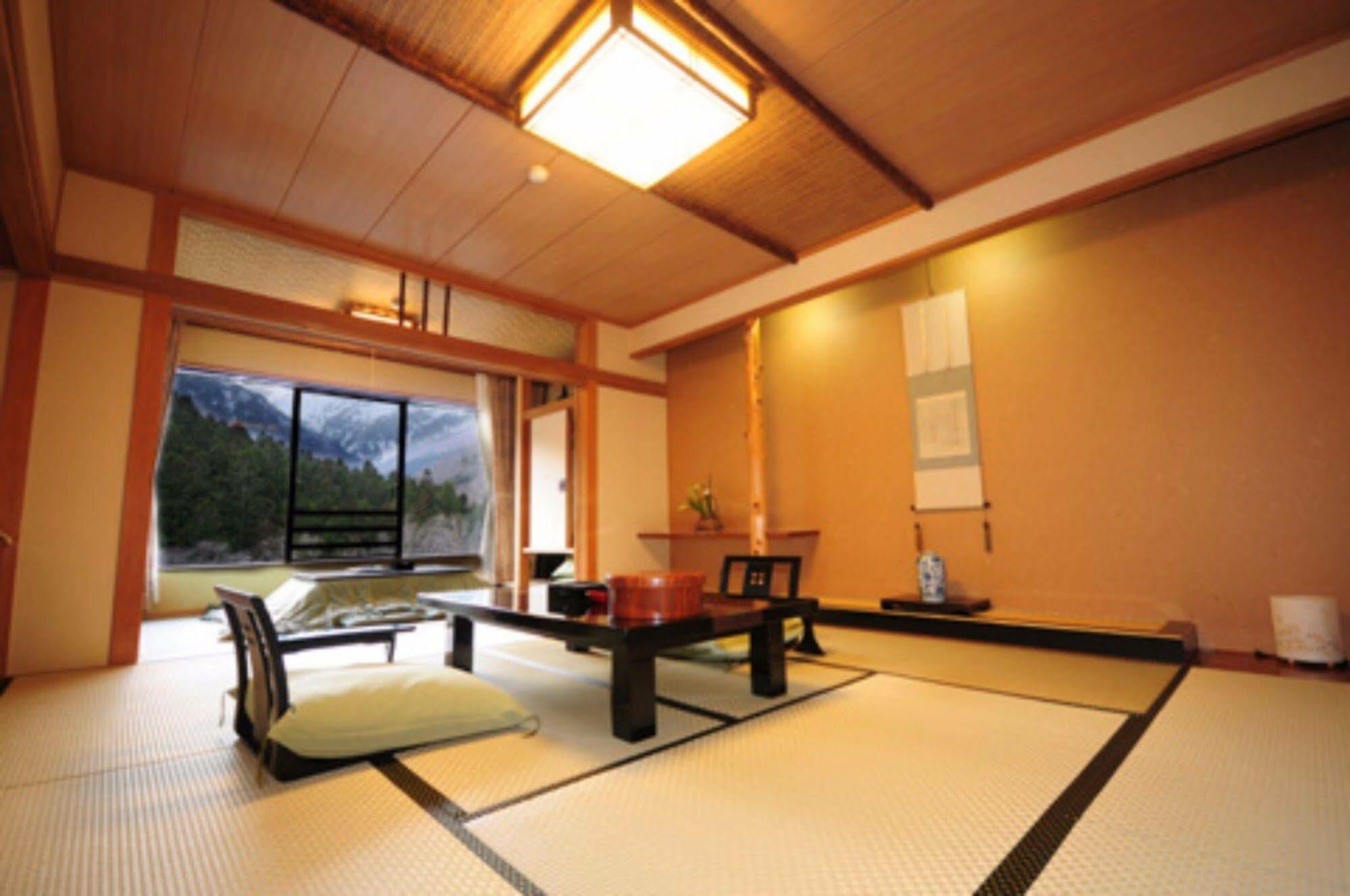 Minakamisansou Hotel Buitenkant foto