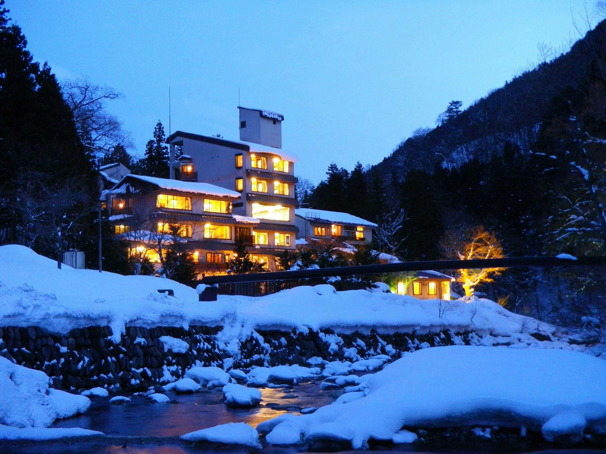 Minakamisansou Hotel Buitenkant foto
