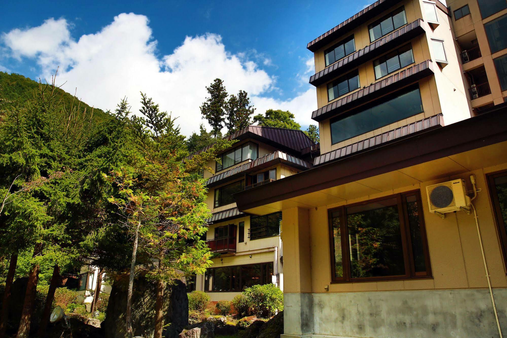 Minakamisansou Hotel Buitenkant foto