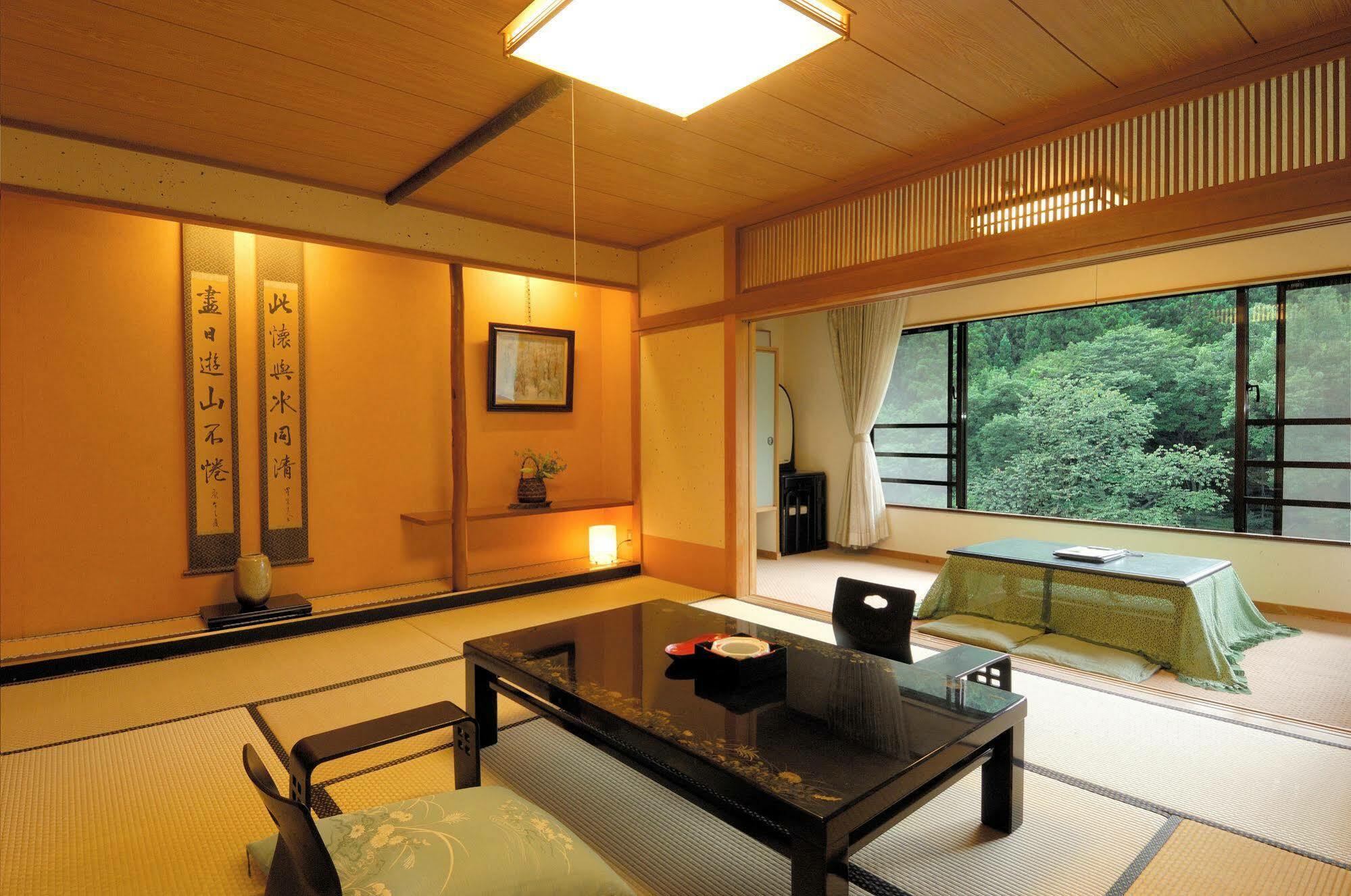 Minakamisansou Hotel Buitenkant foto