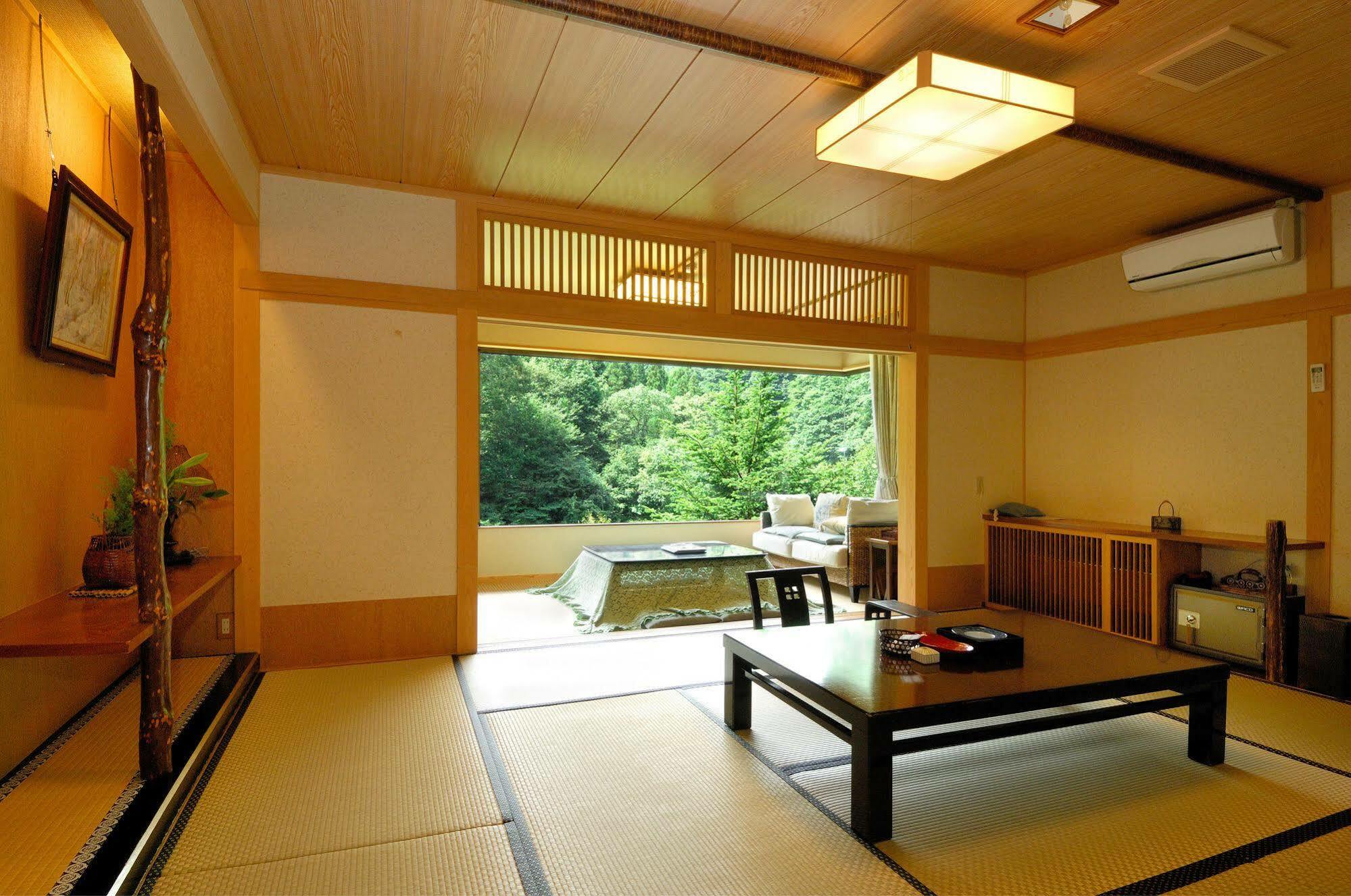 Minakamisansou Hotel Buitenkant foto